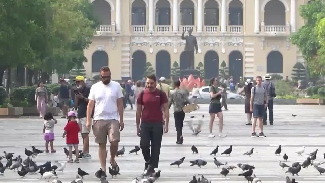 越南将举行国家统一50周年庆典，中国确认参加联合阅兵仪式