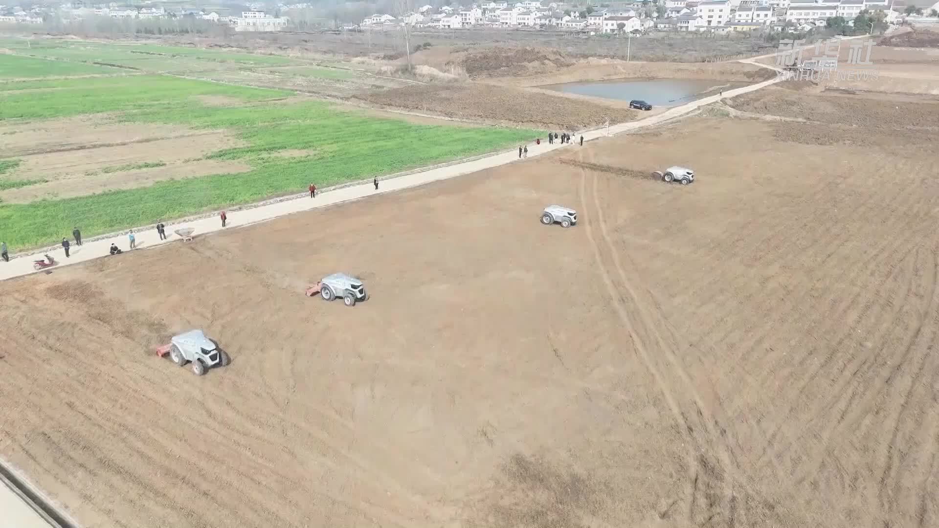 湖北十堰：智能农机助力春耕生产