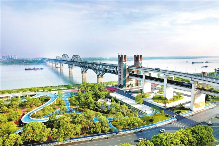 九江：长江岸线如画图（图）