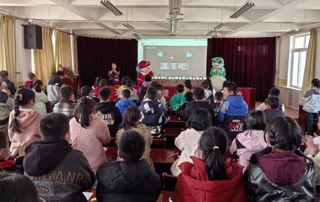 华亭健康科普进校园　守护成长零距离