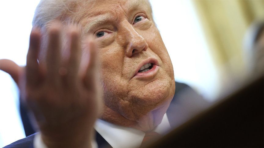 特朗普杀熟日本软硬兼施，围堵压迫中国就范！能等来中方电话么？