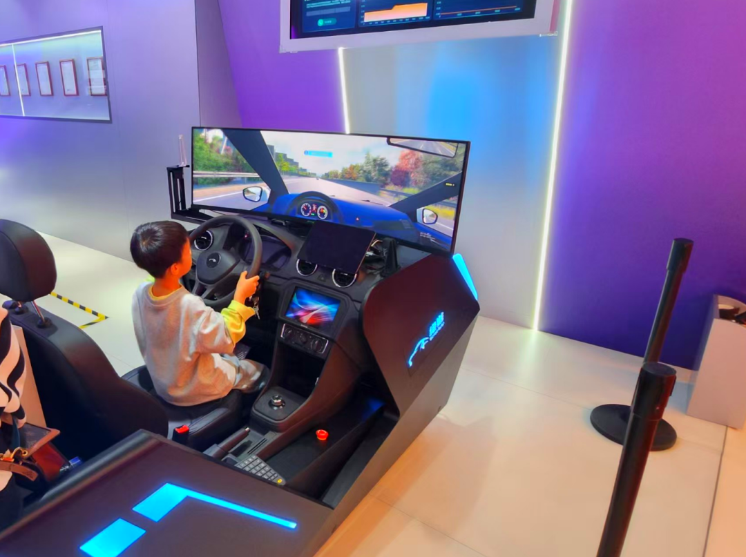 当智驾成标配,车企暗战升级:2025上海车展