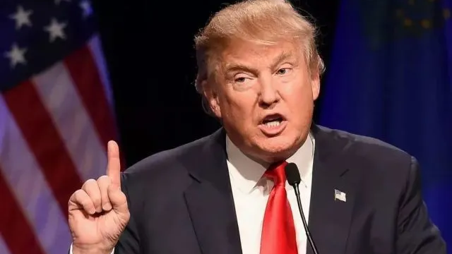 特朗普撑不住了？留出4周达成协议，中方态度坚决，做不到这点免谈