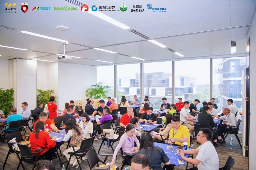 场地光线充足、环境私密,为沉稳有序的排位赛事提供了理想的对局环境。