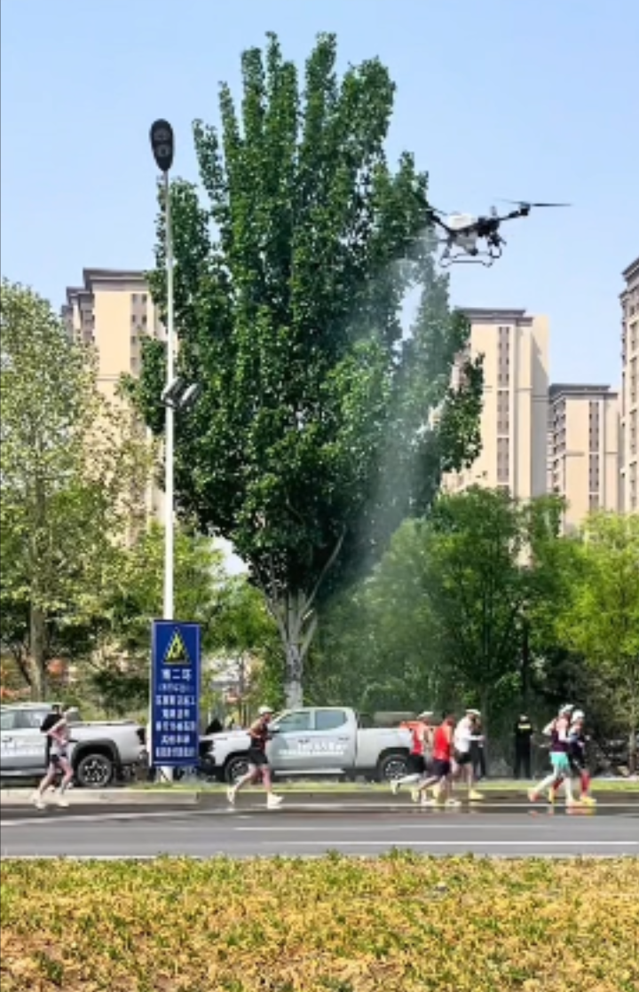 图：无人机喷淋网络截图