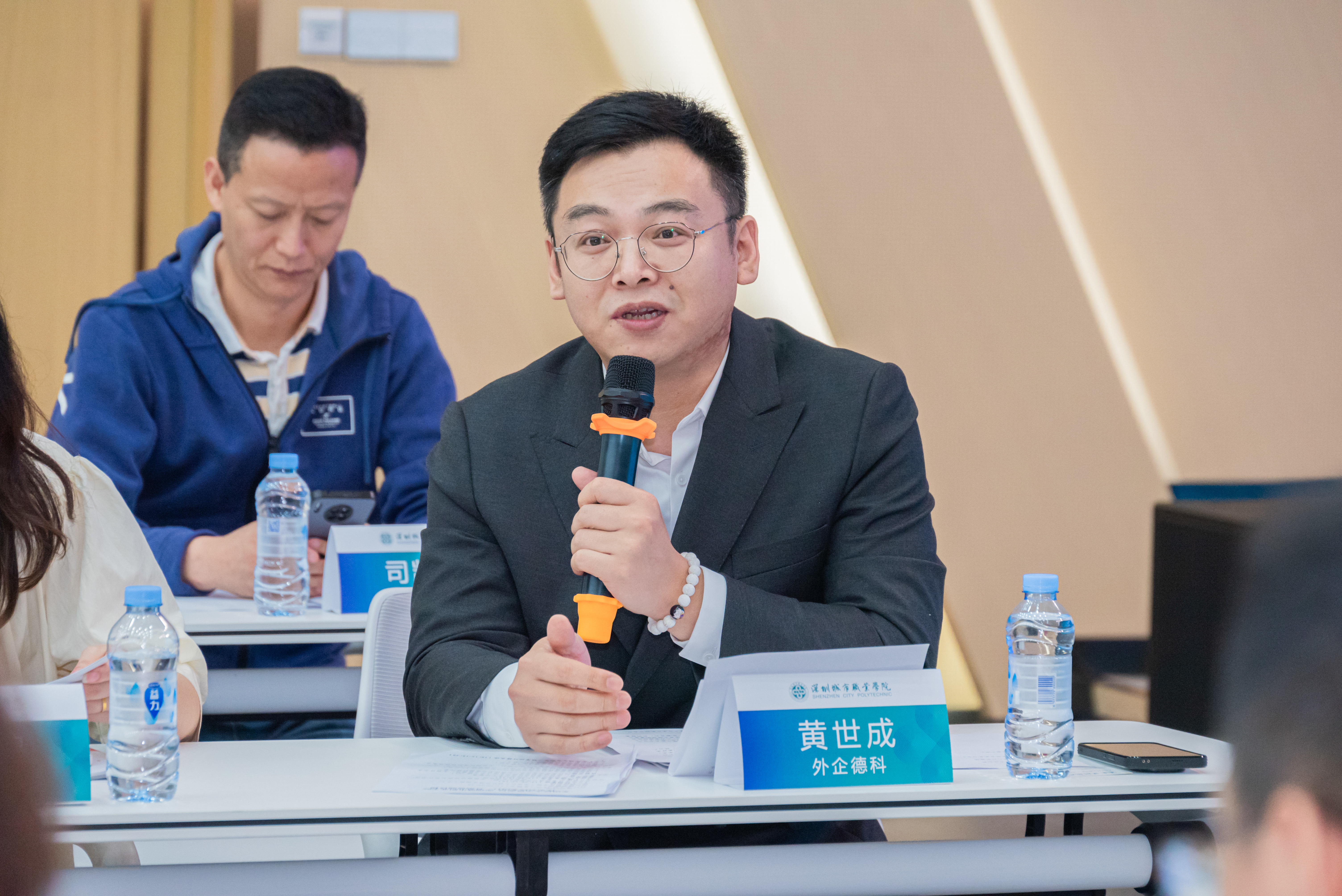 近水楼台先得月，龙岗企业在家门口的大学招到心仪人才