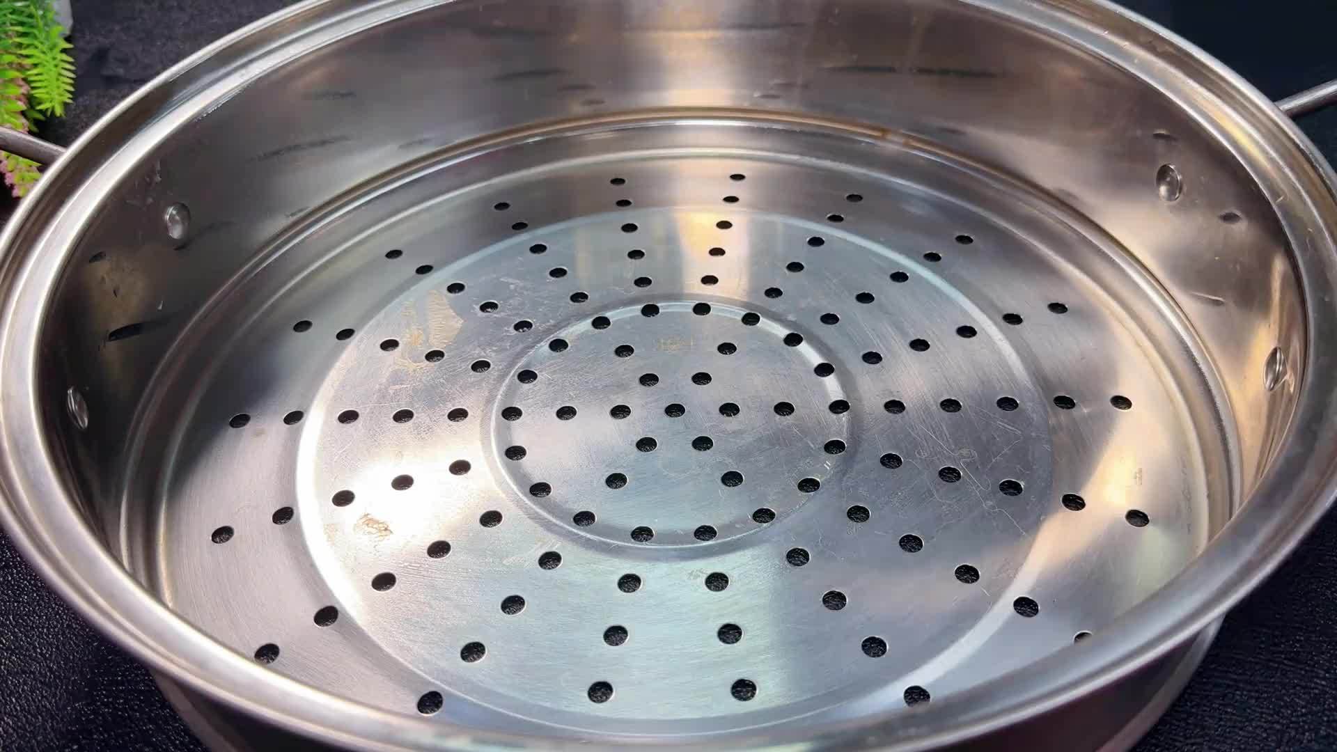 我家瘦肉从不炒着吃，放锅里蒸一蒸，瞬间变特色美食，下酒又下饭