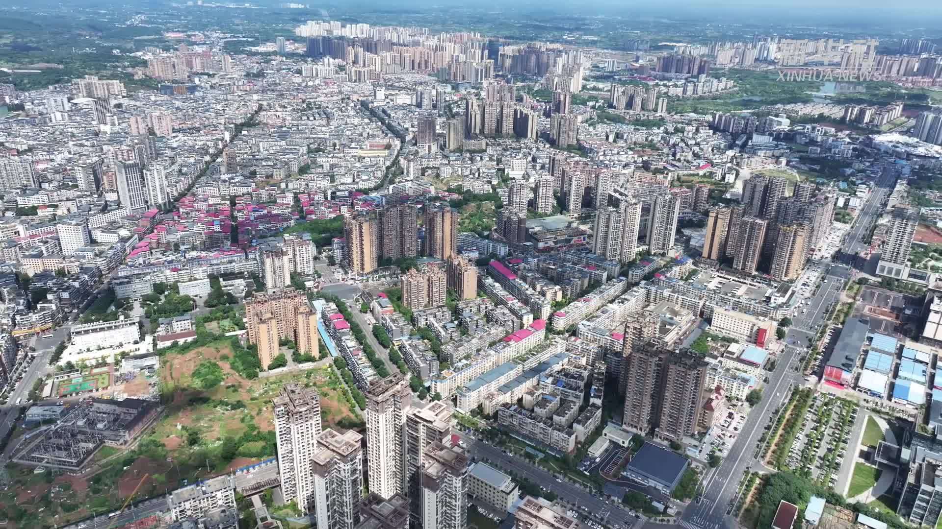 四川仁寿：学子变身“地球小卫士”探寻美好未来