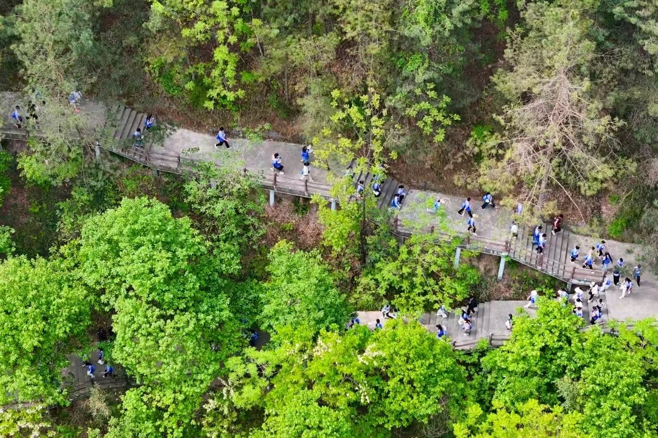 “寻找美丽中华”全国旅游城市定向系列赛山阳站开赛