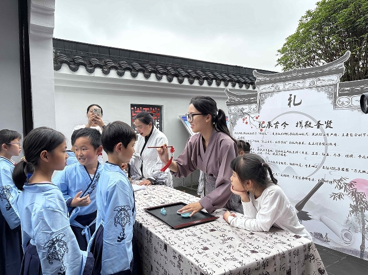 江西永新上演沉浸式文化盛宴