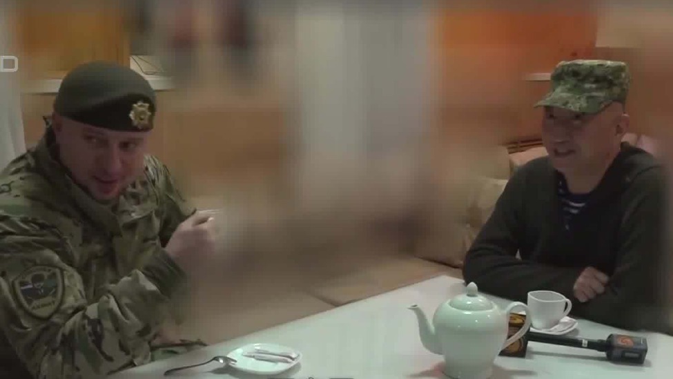 俄军中将问凤凰记者：你原来质疑阿赫玛特作战部队战斗力，现在如何？