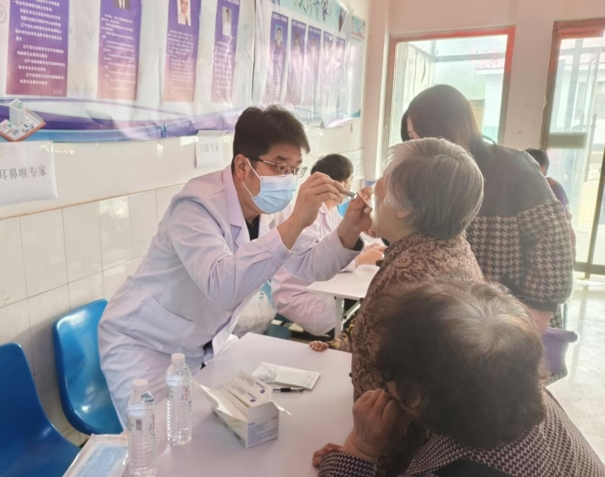秦皇岛市健康素养义诊宣传活动走进青龙满族自治县平方子乡