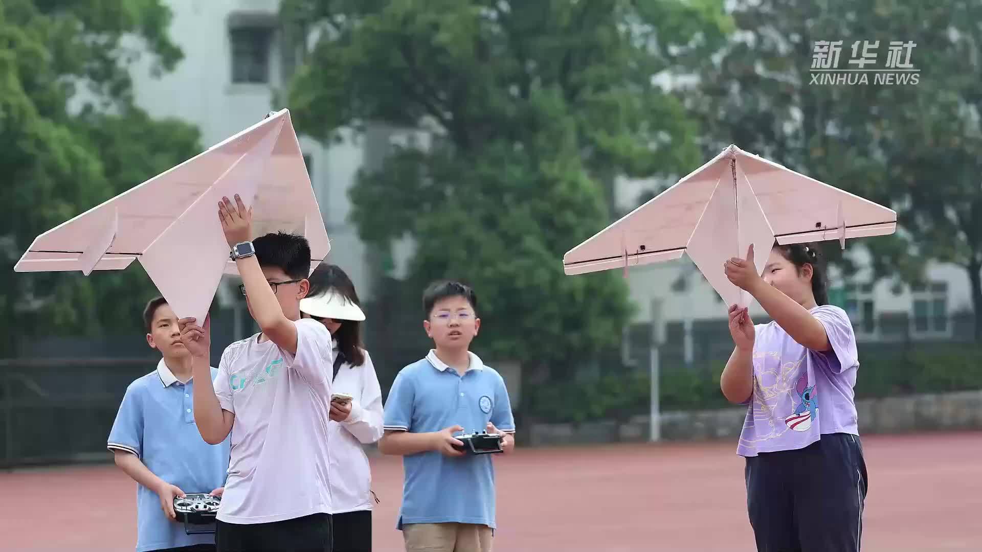 中国航天日｜湖南常德：牵手小“模友”根植航空梦