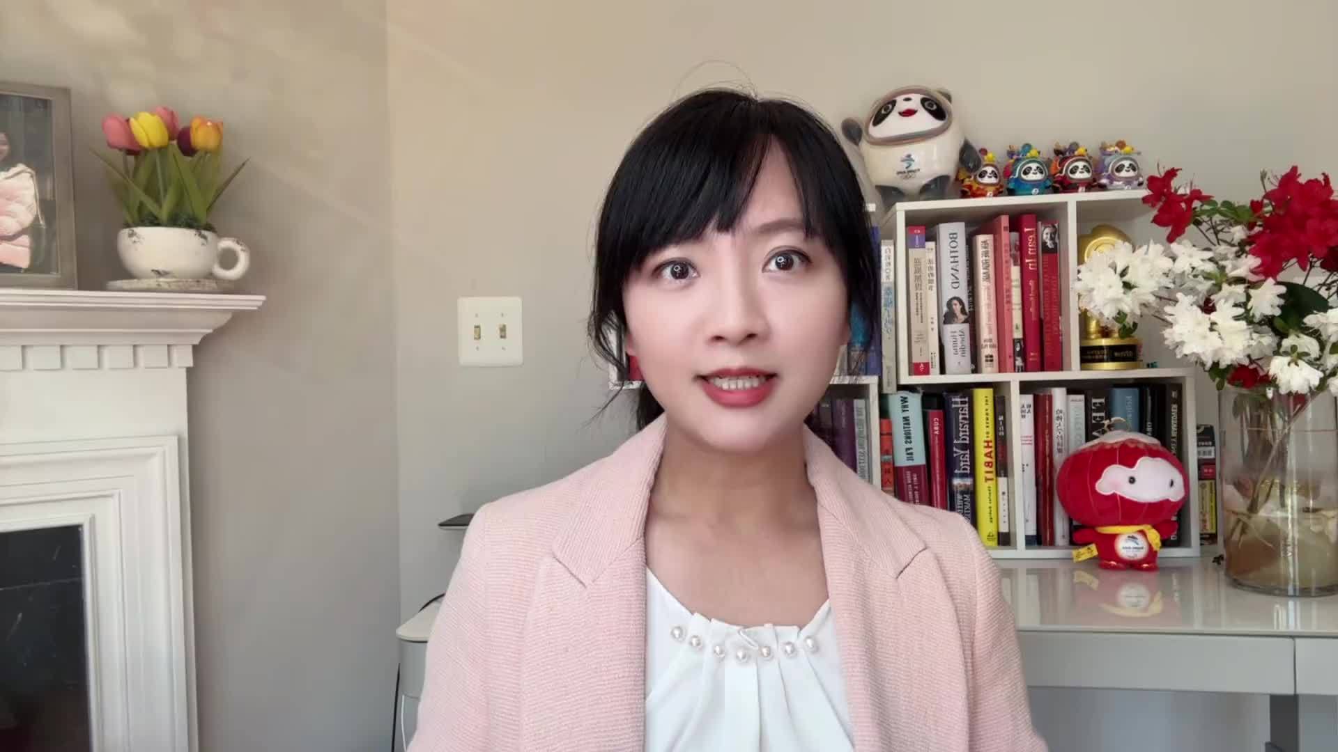 特朗普自掏腰包为白宫买巨型国旗，白宫记者“百米冲刺”追访