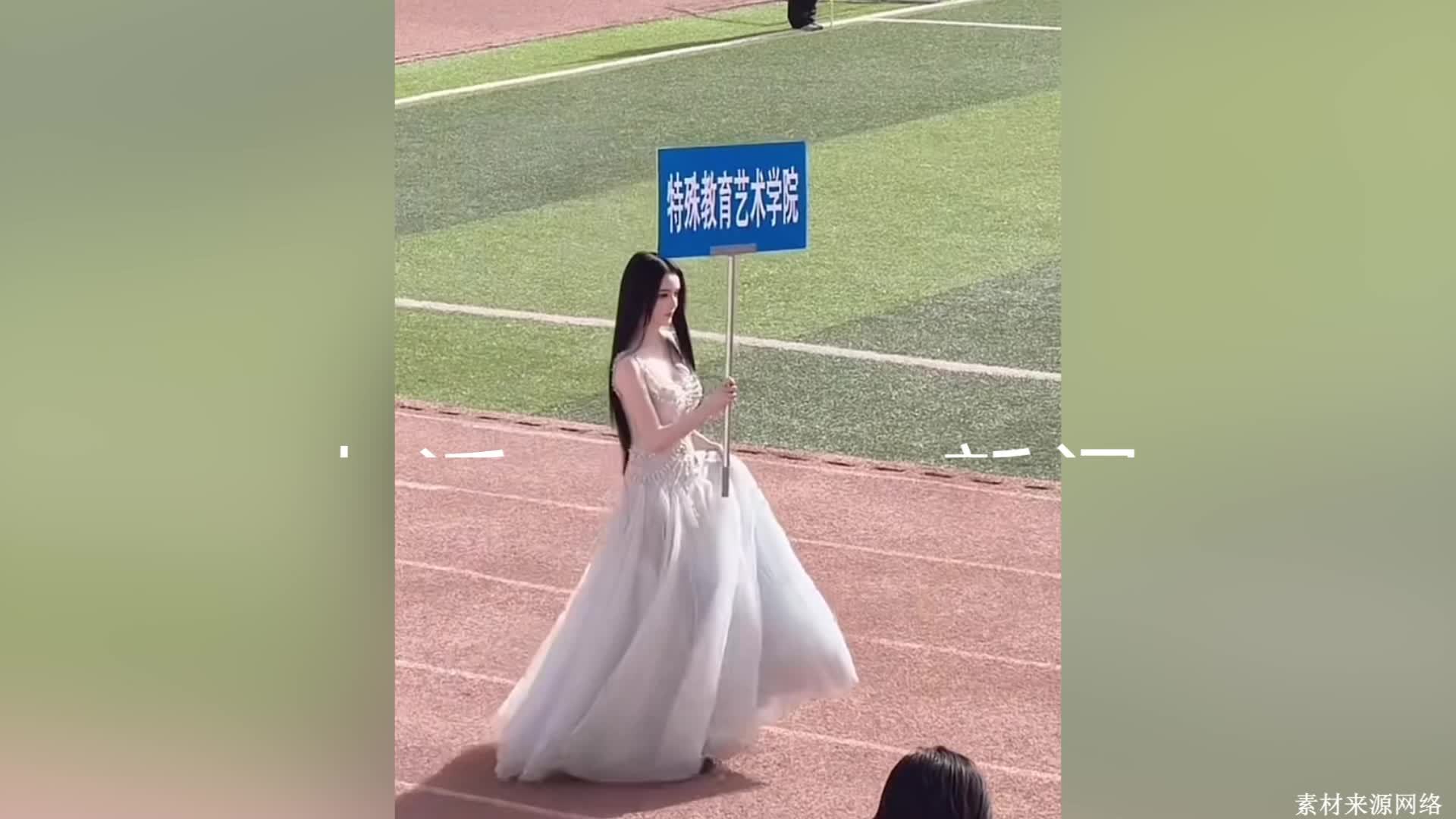 对话因长相完美上热搜的听障女孩：为和健听朋友交流，戴上人工耳蜗每月花4000元训练