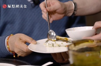 外地食材与本地技法——傣味油呛黄鱼