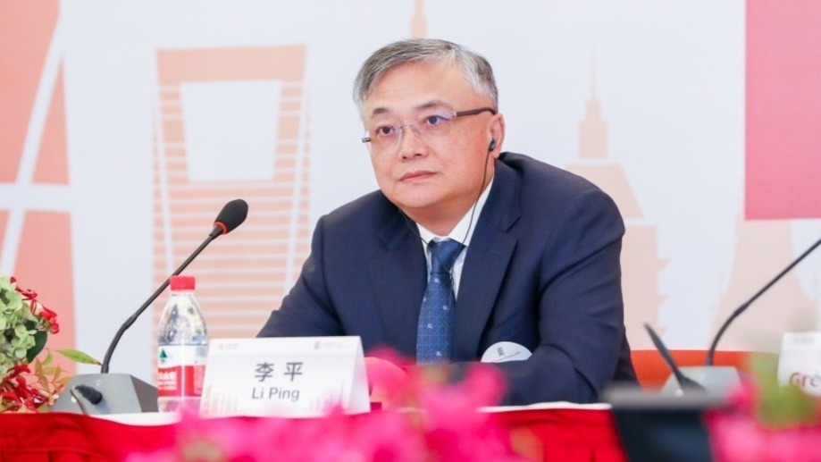宁德时代联合创始人李平及夫人廖梅向复旦大学一次性捐赠10亿元_凤凰网
