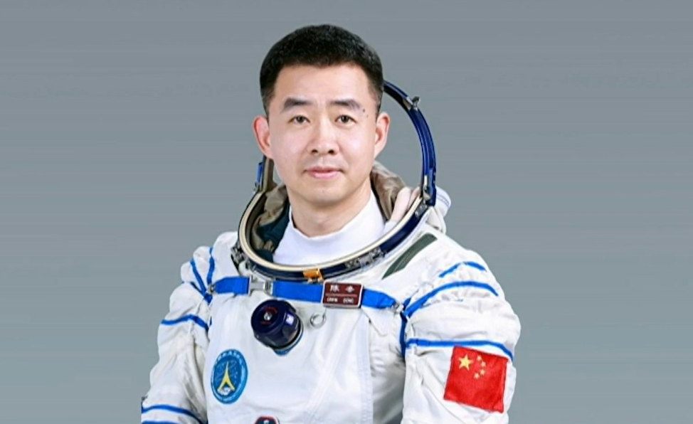新闻人物｜陈冬：三度出征太空 时隔两年再任指令长