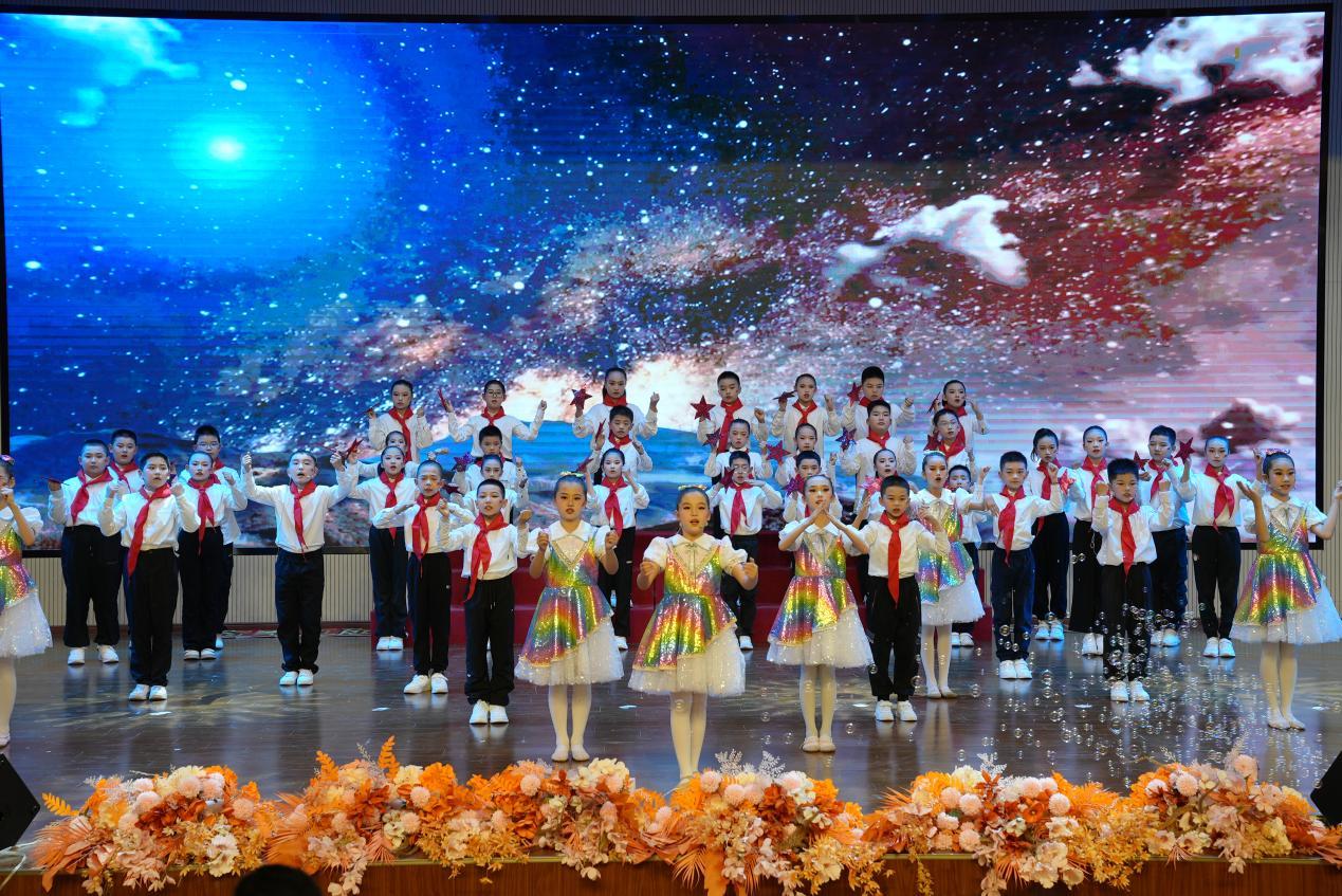 誦讀表演《如愿》