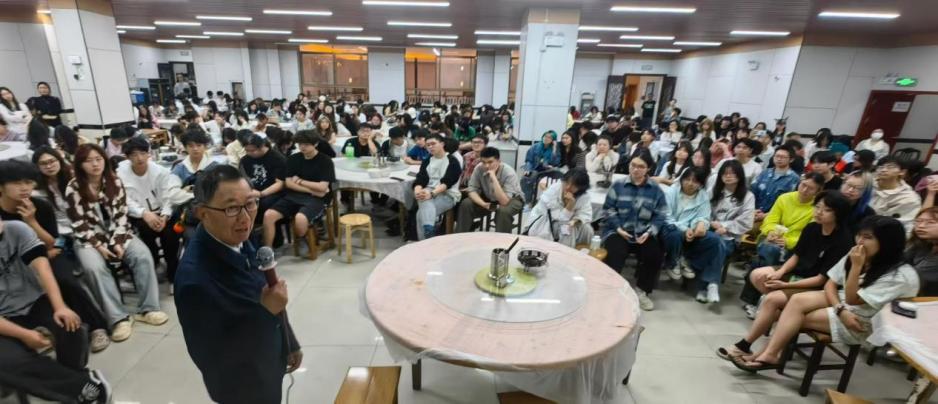 汪瑞华专家讲座现场