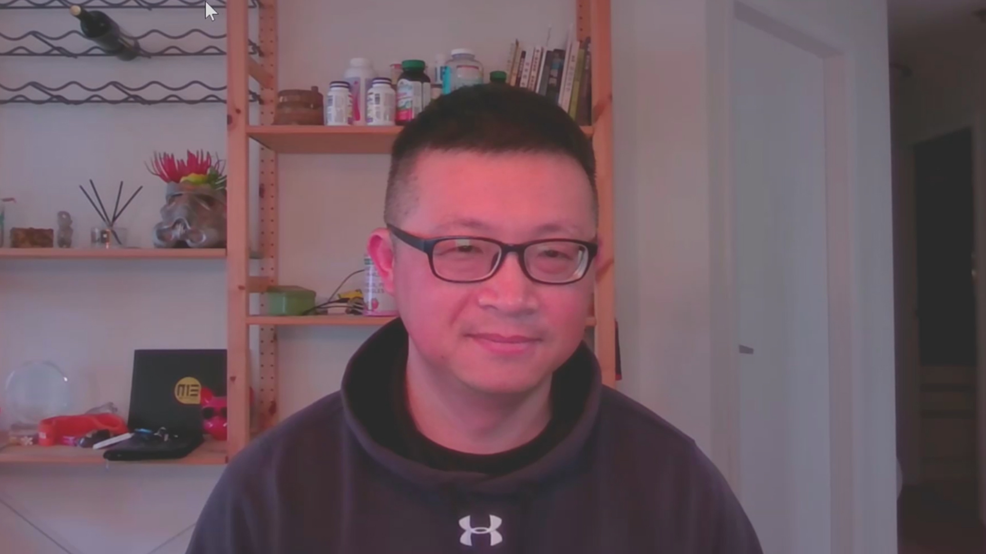 喊话美国民众的中国小伙：特朗普自己就是精英，MAGA革命怎么可能成功
