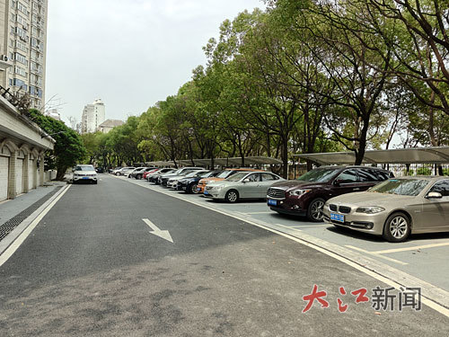 聆江花园小区1期地上停车位