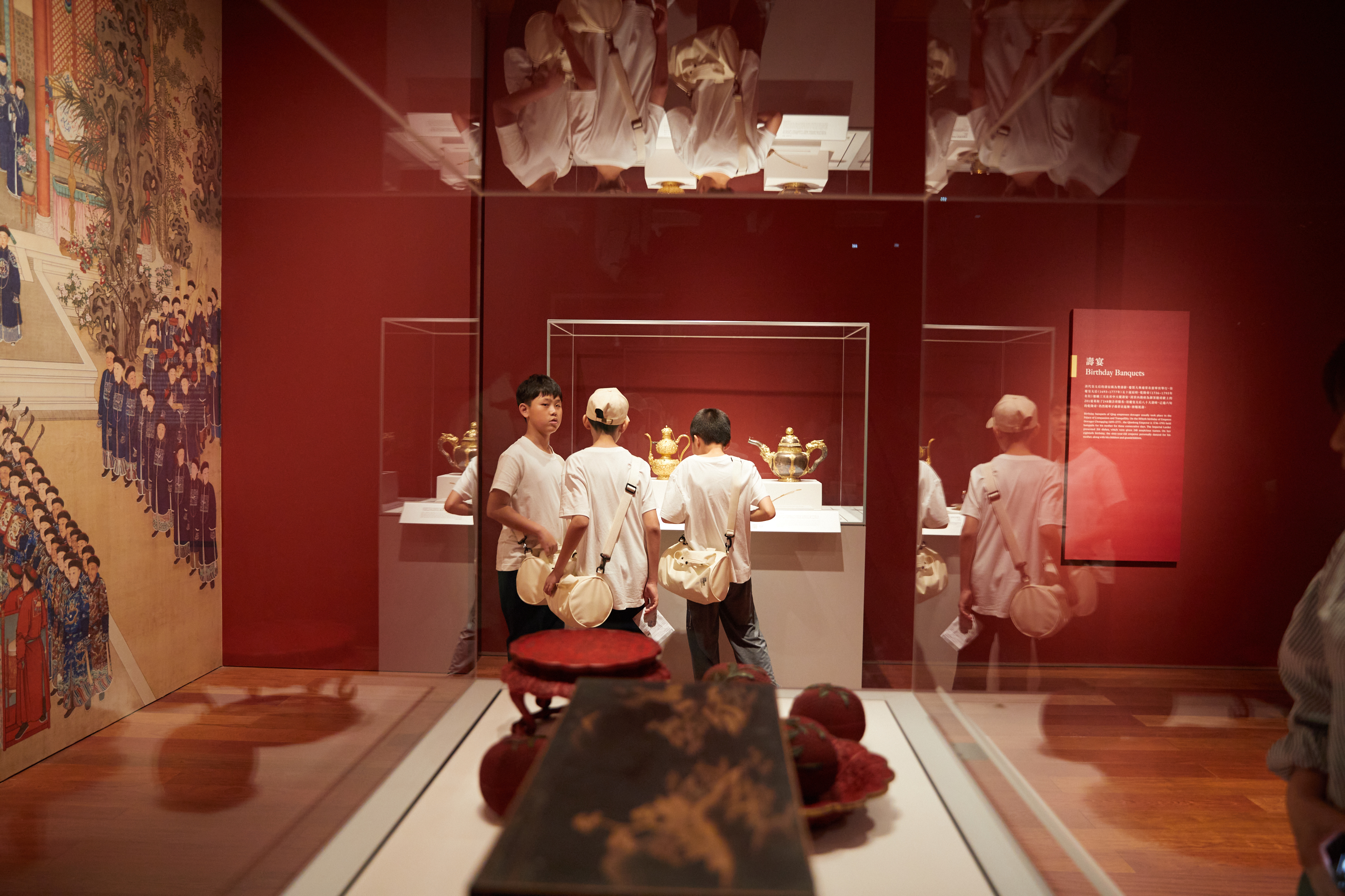 2025年“深港青少年研学计划”启动 走进香港知名文化科技空间