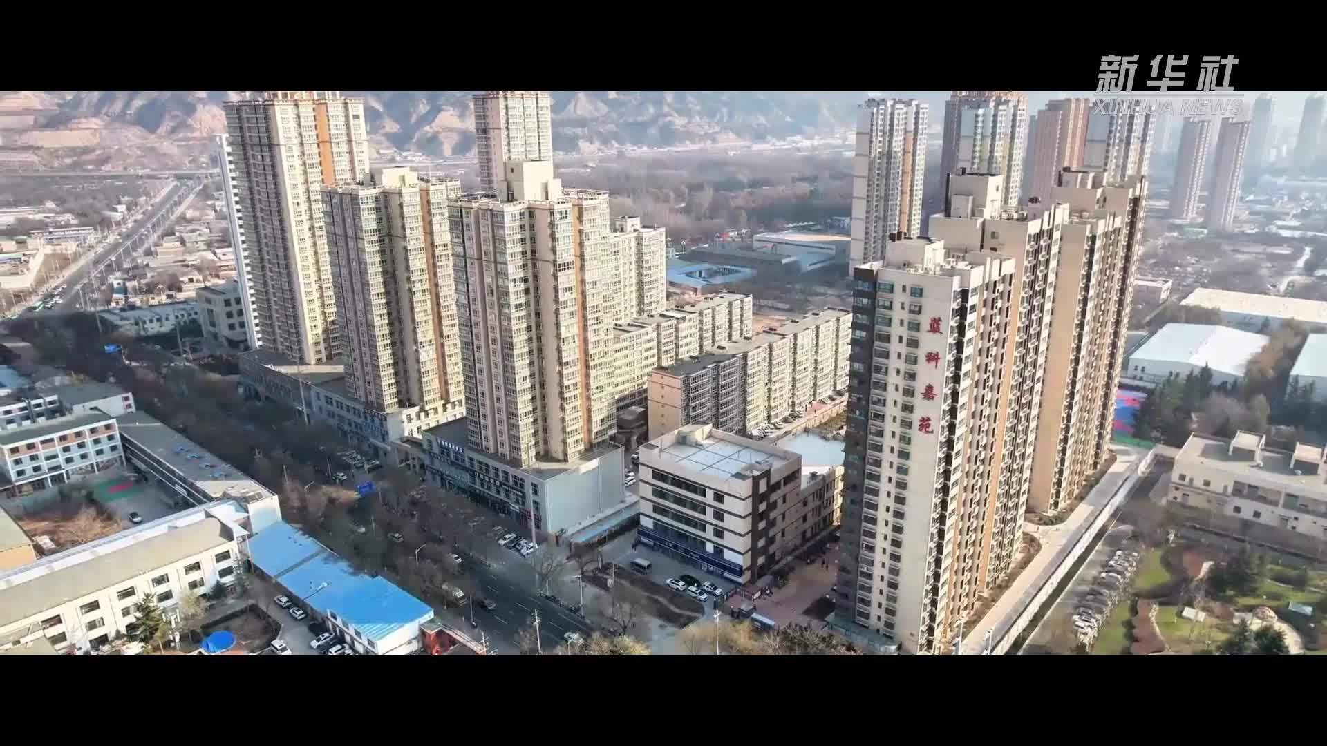 “小巷总理”暖心事｜“社区里的每个地方都是我们的办公点”
