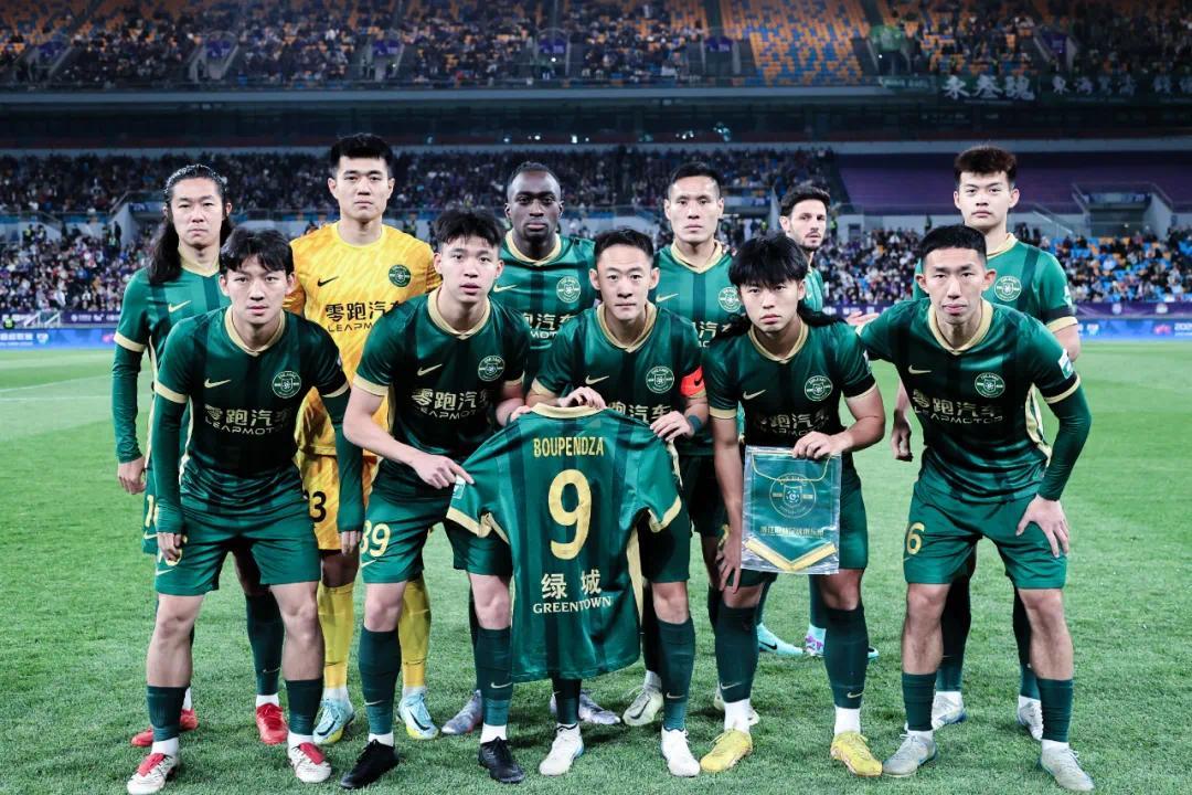 凰家看台 | 布彭扎,一个“孤独”的死者