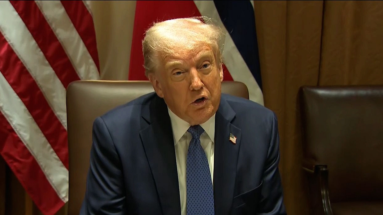 特朗普罕见批评普京 促俄立即停火