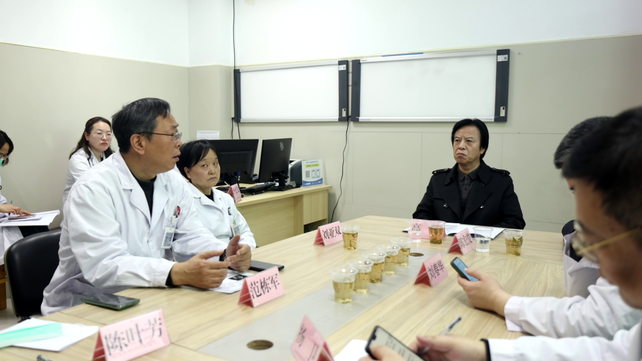七旬老人点赞靖江市人民医院“院长工程”，百余名疑难病患者获“一站式”诊疗