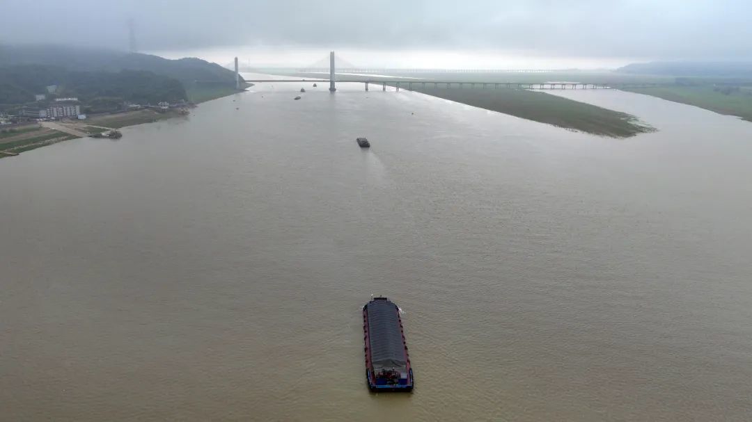 鄱阳湖水位止跌回涨,突破9米