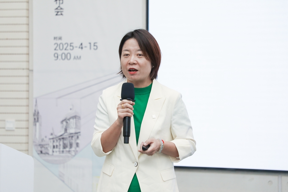 文化传媒学院副院长曹小娟