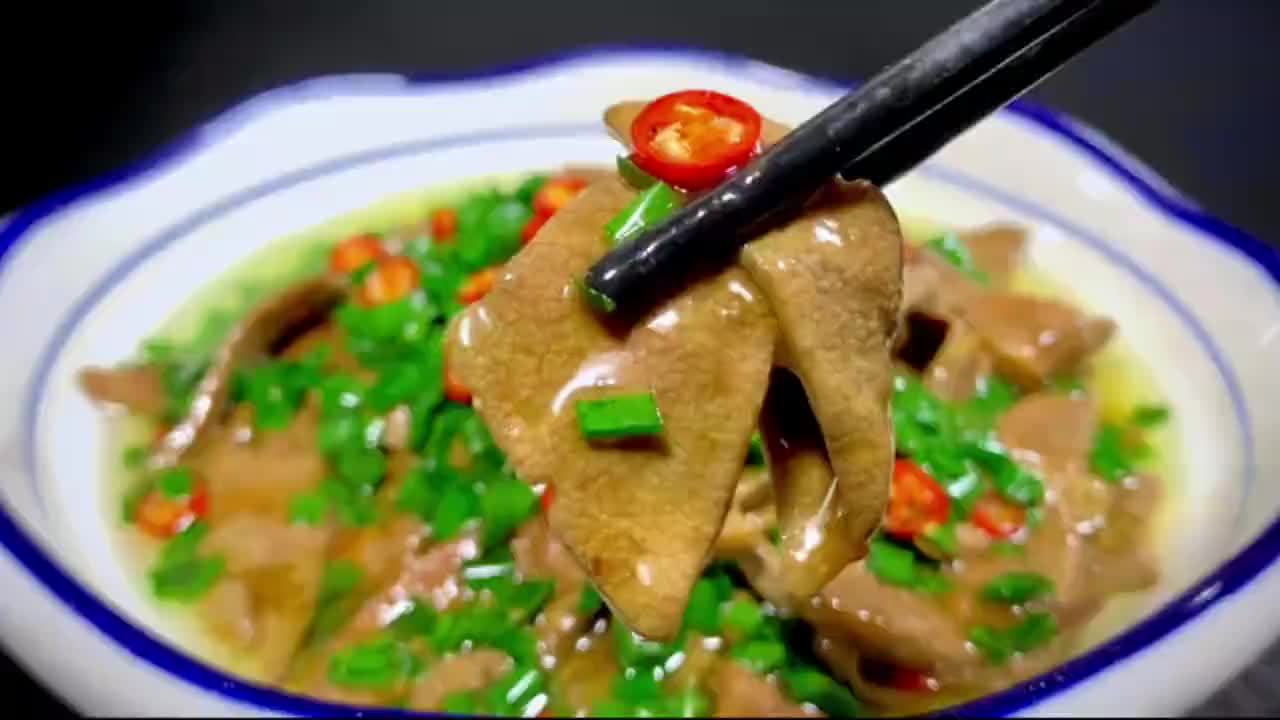 韭香肝片，猪肝像豆腐一样嫩的做法，口感鲜嫩，韭香浓郁，超下饭
