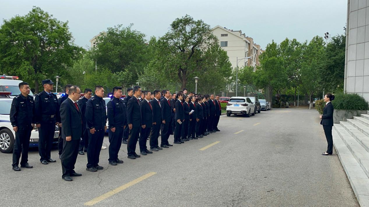 济宁两级法院联合执法在邹城拘传拘留老赖15人