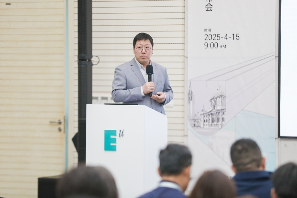 信息工程学院院长刘欣