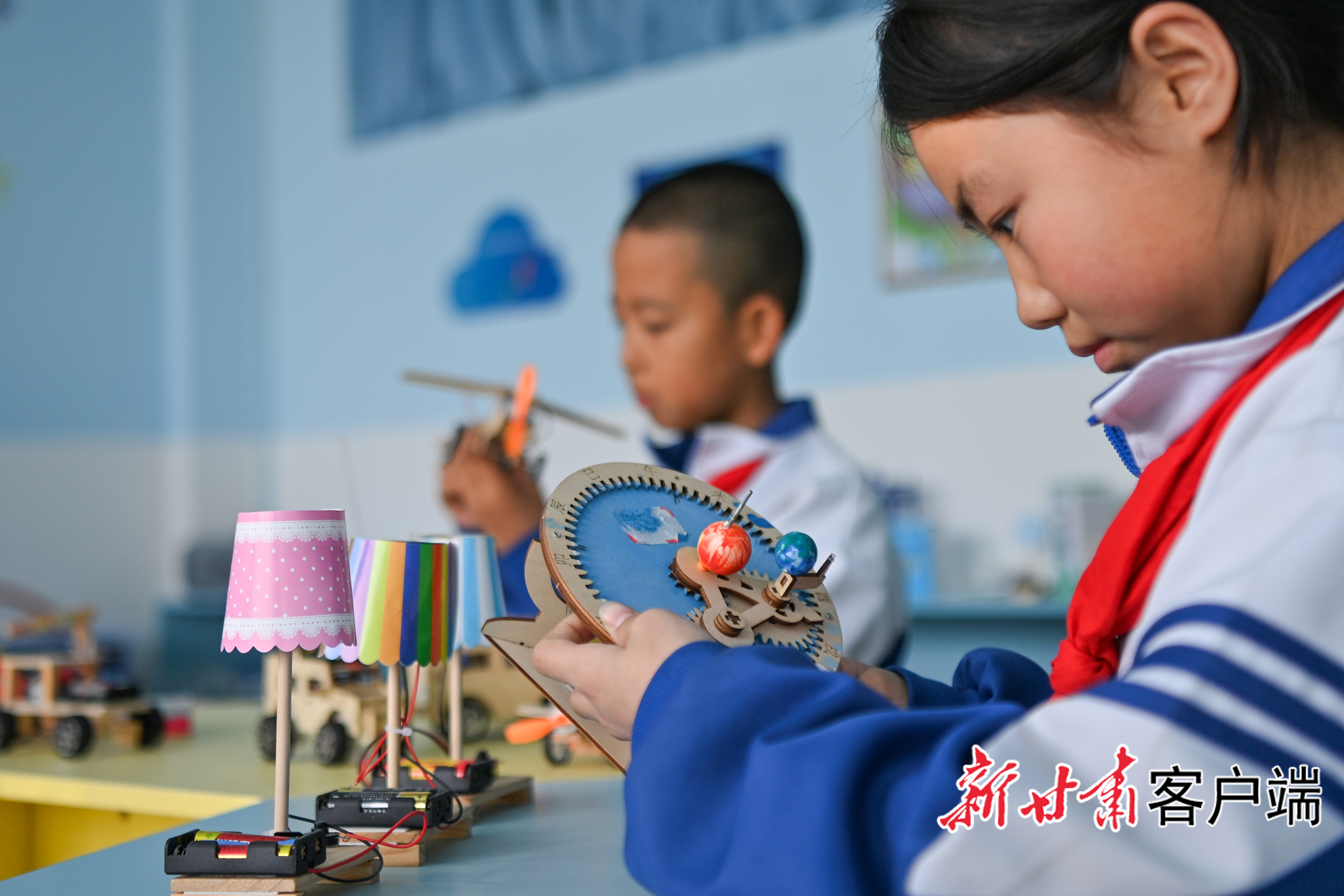 泾川中学生春日逐光探科学