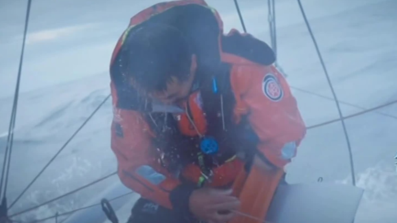 99天闯出航海历史！以整个地球为赛场，徐京坤成为首位参赛的中国船长