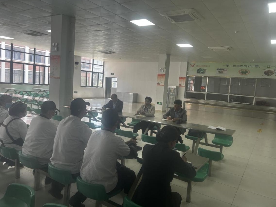 “食”刻把关 守护校园“舌尖安全”——肥东三中召开4月份食品安全调度会
