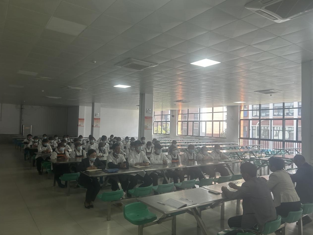 “食”刻把关 守护校园“舌尖安全”——肥东三中召开4月份食品安全调度会