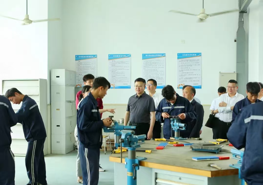 “蓝鹰工程”添动能  余昭协作再深化