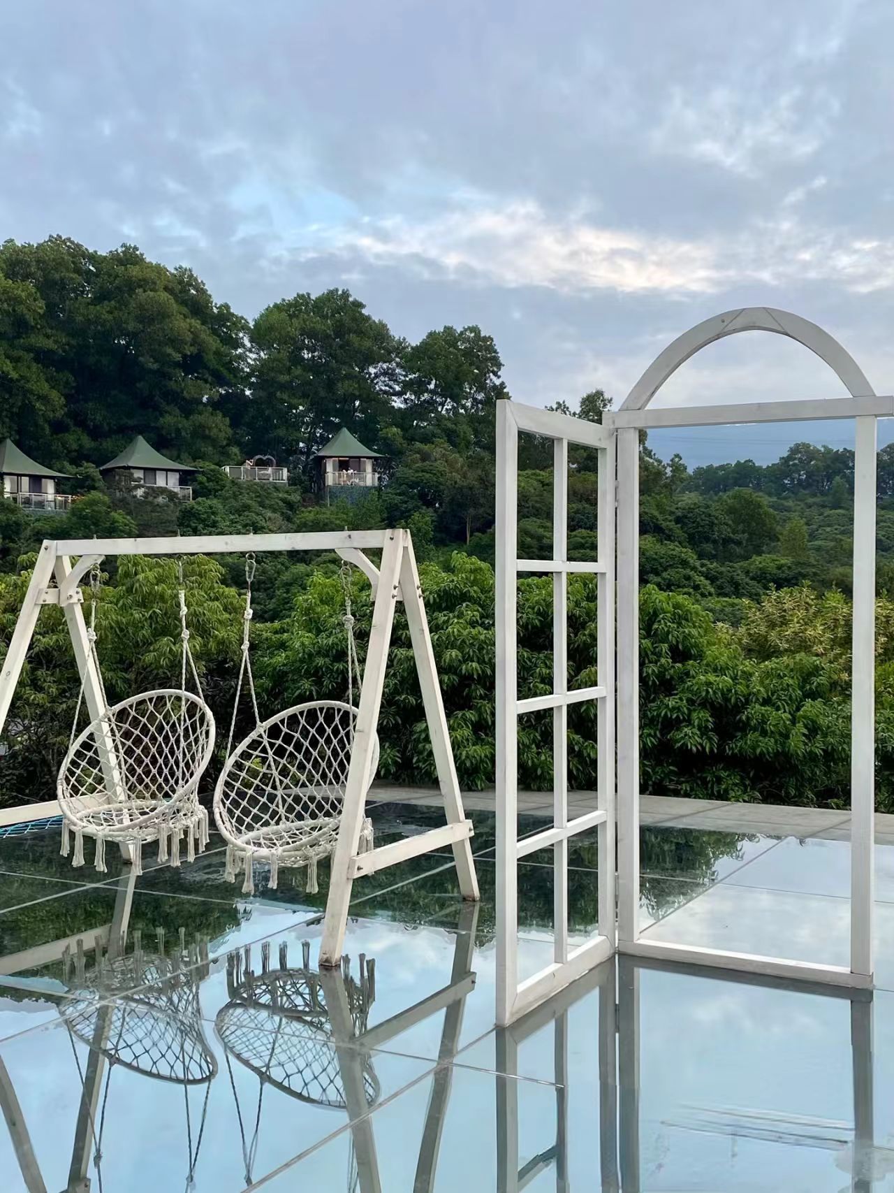 来这里，接住整个春天