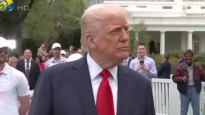 特朗普力挺国防部长：对他有信心，泄密事件或是假新闻