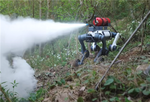 云深处山猫M20中型轮足机器人发布:能爬能滚