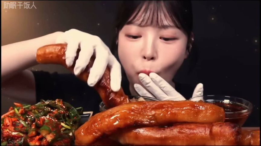韩国的烤肠有什么特殊？最绝的竟然是蘸酱？韩国女生来揭秘