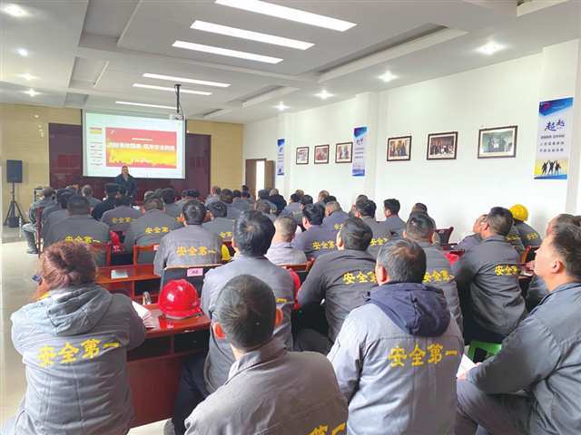 针对性开展“入千企护万名”工伤预防现场培训教学