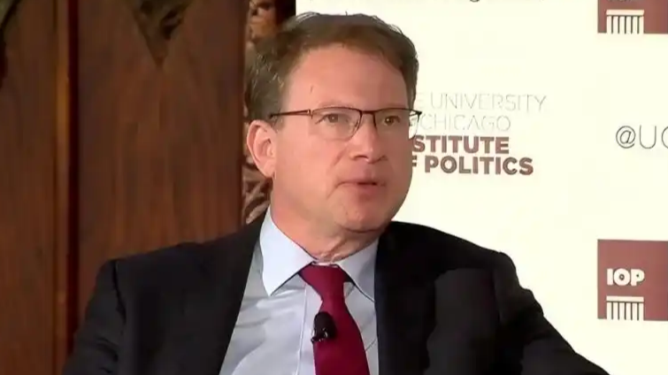 “群聊门”爆料美国记者获准专访总统，特朗普为他设下鸿门宴？