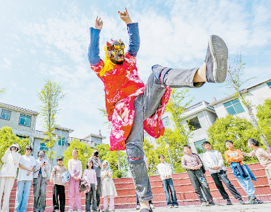 南豐縣：儺舞躍動(dòng)間 童眸藏非遺（圖）  