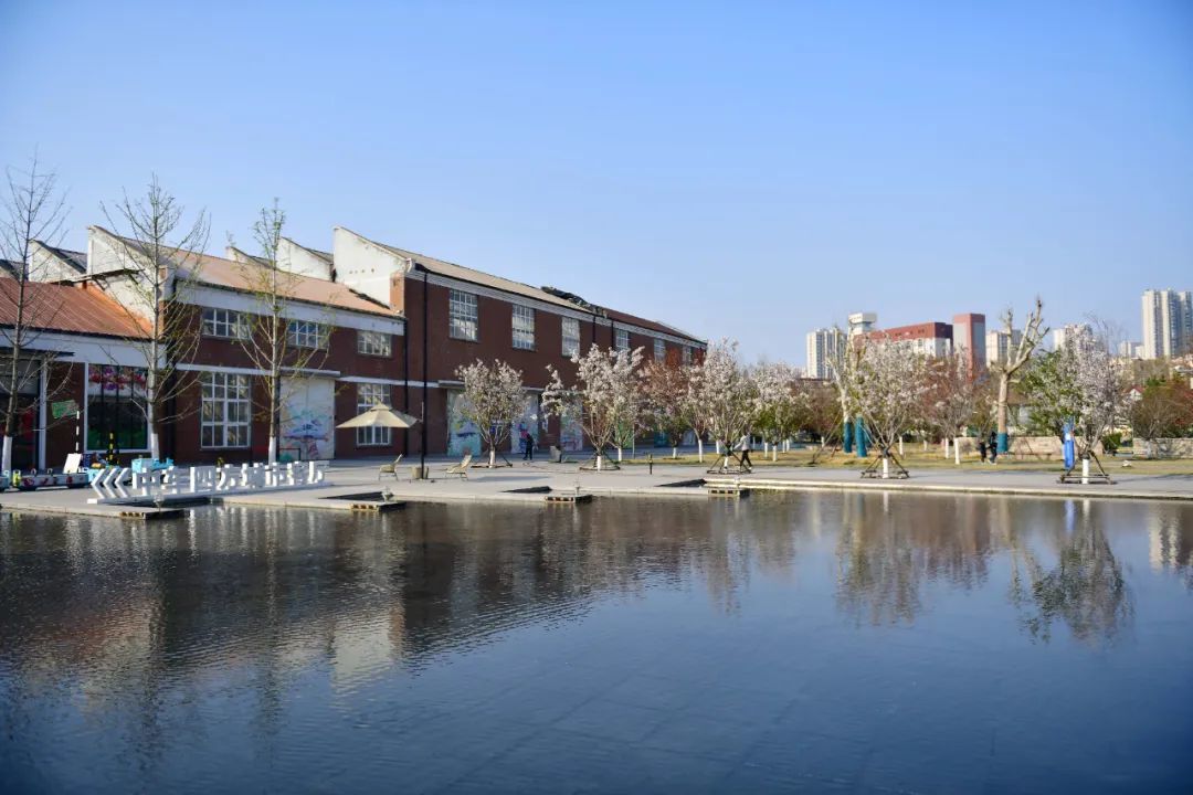 四方机厂1900产业园是多部影视剧取景地。崔冬妮/摄