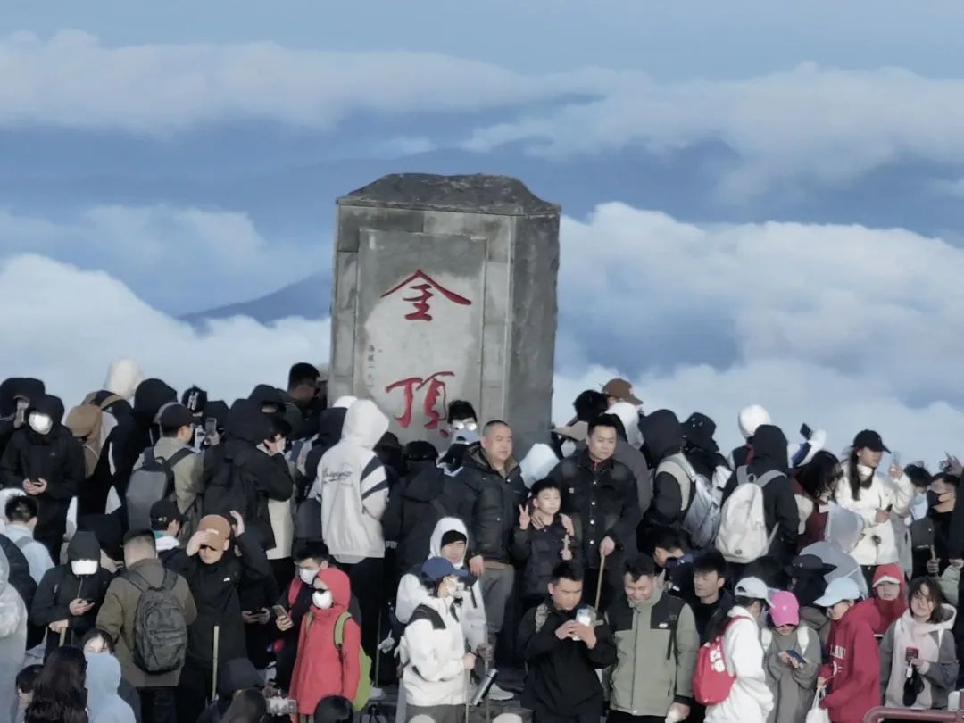 江西开启“人山人海”模式!南昌多个景区、场馆门票已约满